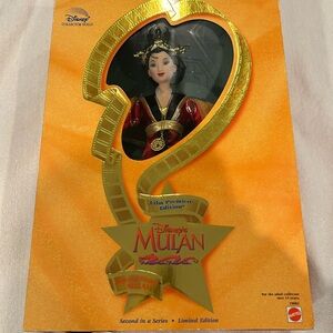 Disney Collectors Mulan Imperial beauty Doll - Black, Red, Gold